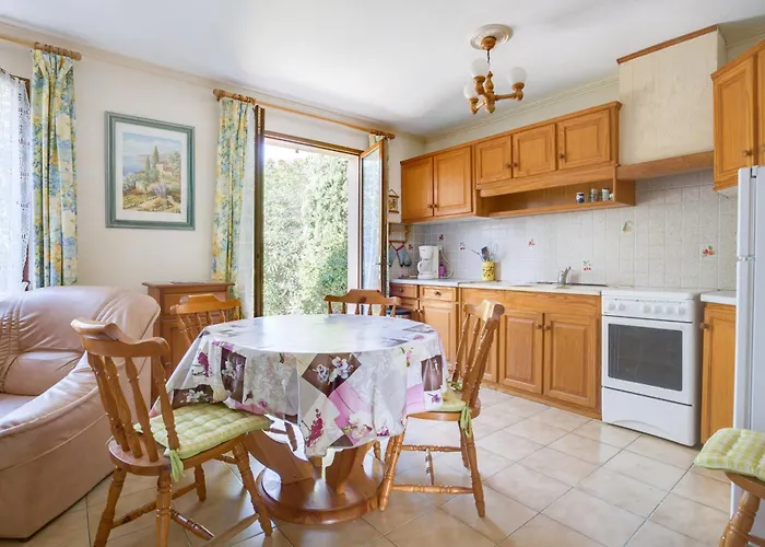 Maison De Charme A Agde Avec Jardin Et Terrasse بيت للعطل Le Grau-dʼAgde